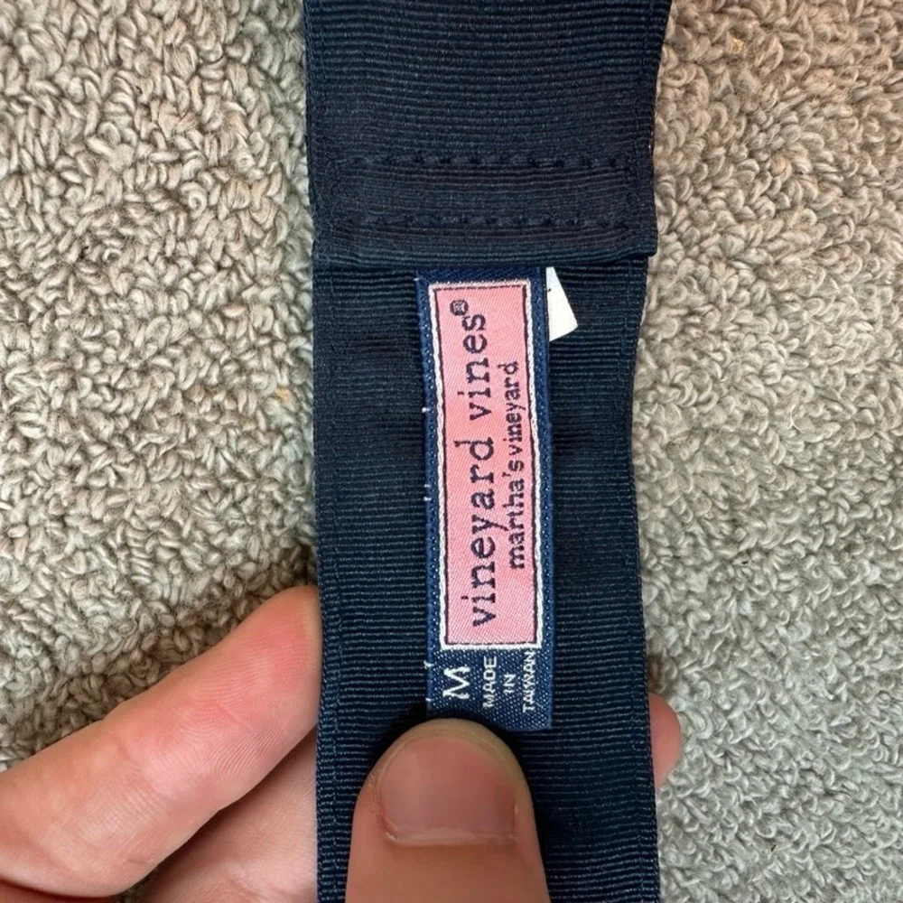 Vineyard Vines Mens Navy Blue Striped Bass Fish Embroidered D-Ring Belt Size M